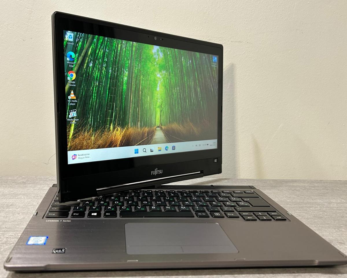 Fujitsu Lifebook T936 2 - in - 1 ultrabook